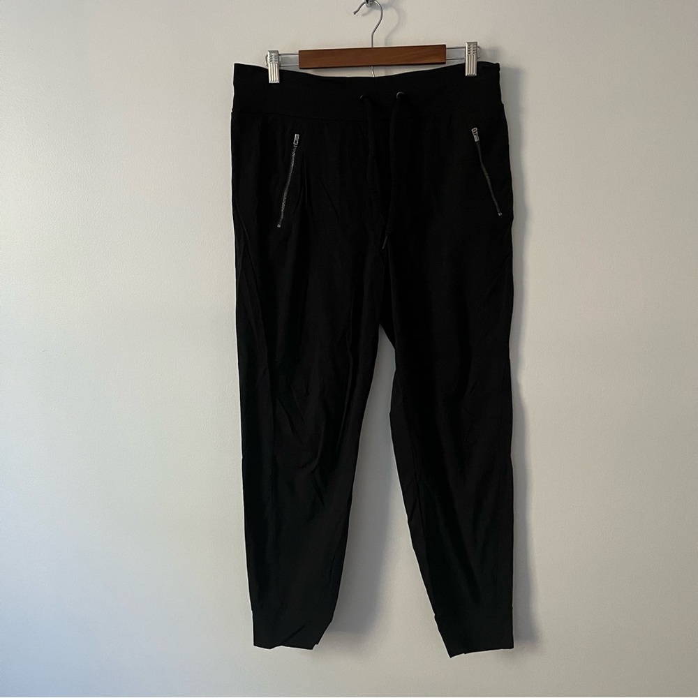 Athleta Trekkie North Jogger Black 10